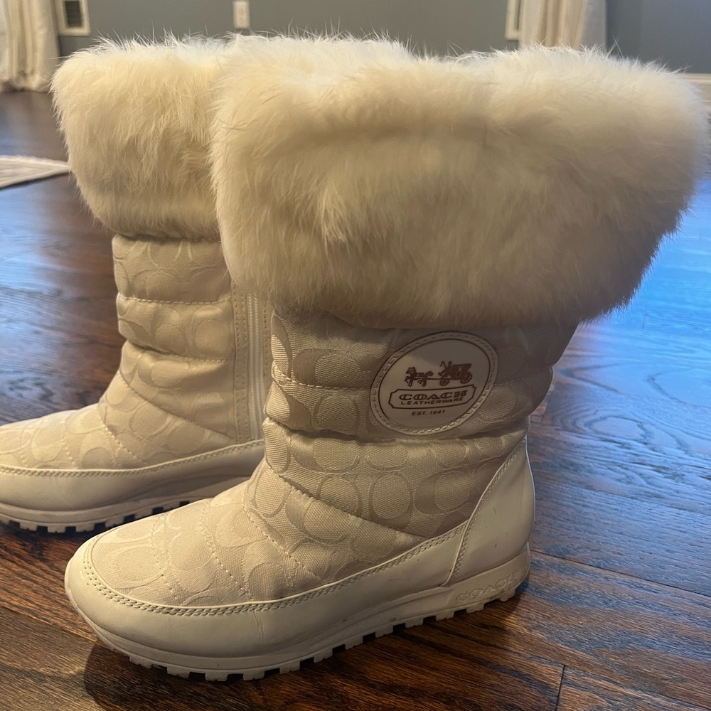 Coach Fur trim boots